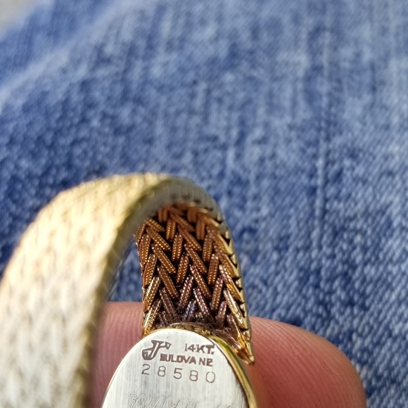 Solid 14k Christian Dior 23 wind up watch - Picture 5 of 7